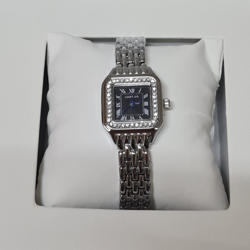 ساعة كارتير نسائية