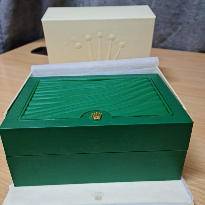 Rolex Caliber Women's Luxury Crystal Watch